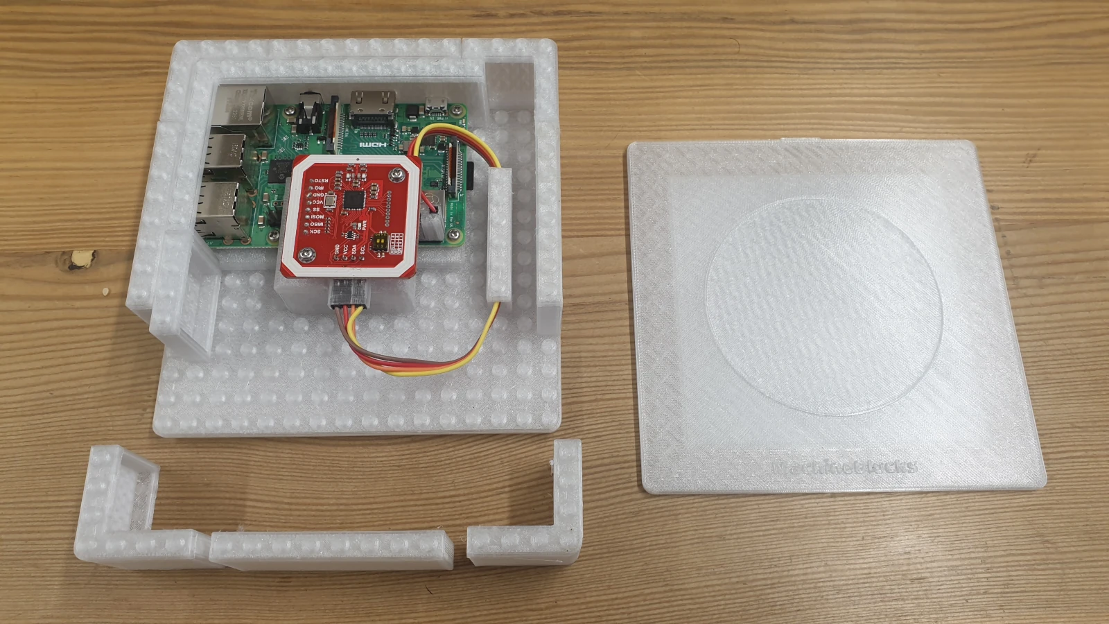 Closed-loop material cycle showing reuse, recycling and reconfiguration of device components.
